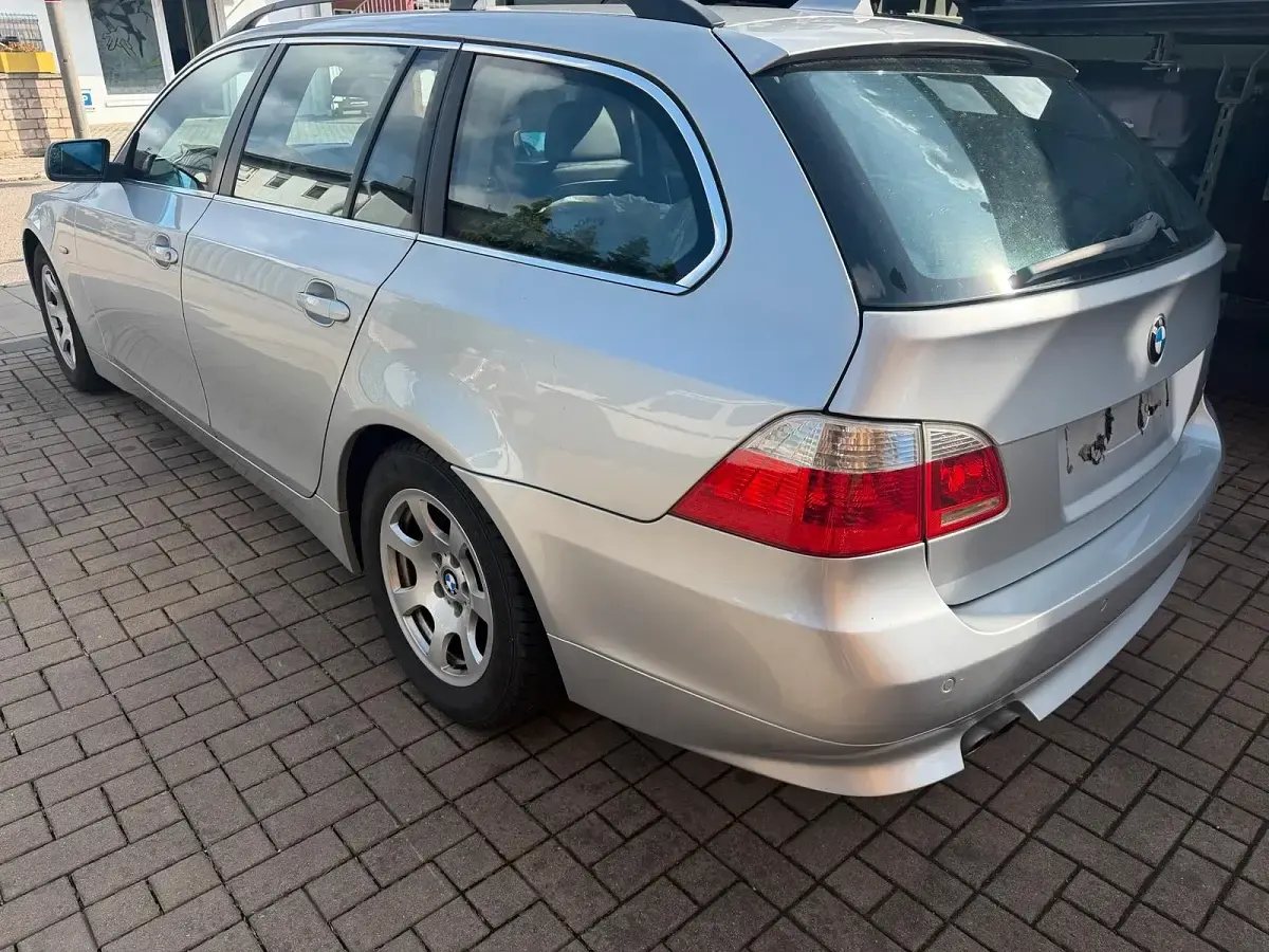 Gebraucht BMW 525 2005 Silber Kombi