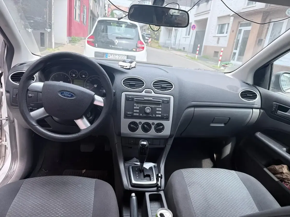 Brugt Ford Focus 101 HK (74 kW) 2007 Sølv Stationcar