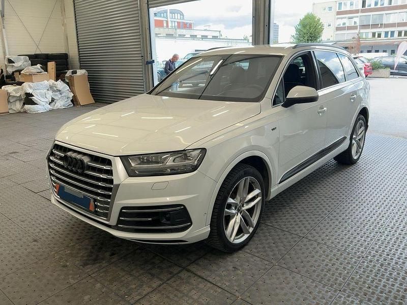 Weiß Gebraucht 2018 Audi SQ7 Sport SUV | 44.445 € (Fairer Preis) - Bild 1/4