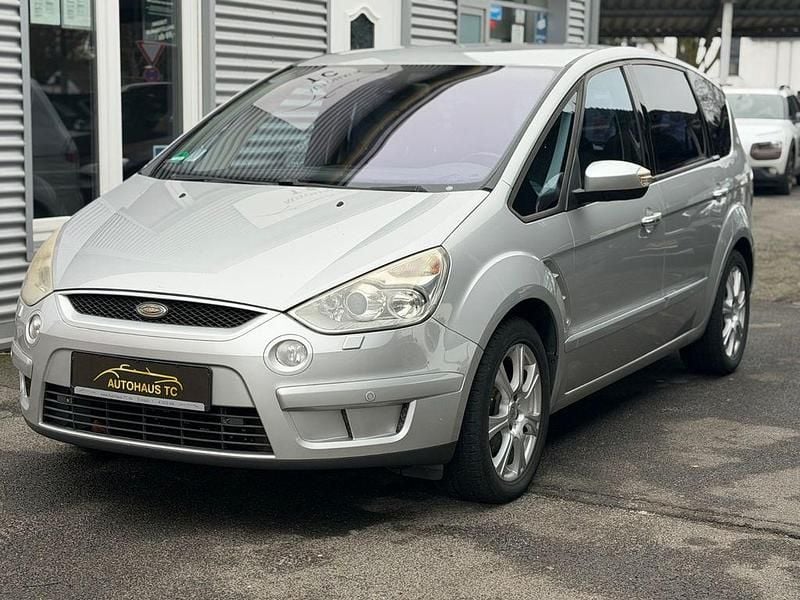 Silber Gebraucht 2008 Ford S-MAX Titanium Van / Kleinbus | 2.990 € (Fairer Preis) - Bild 1/4