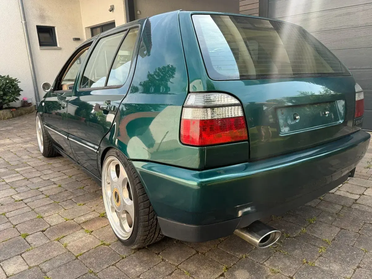 Gebraucht VW Golf III 101 PS (74 kW) 1996 Grün Kleinwagen