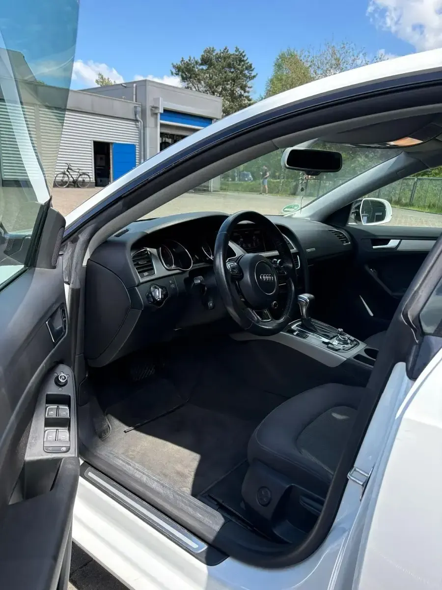 Gebraucht Audi A5 177 PS (130 kW) 2012 Weiß Coupé
