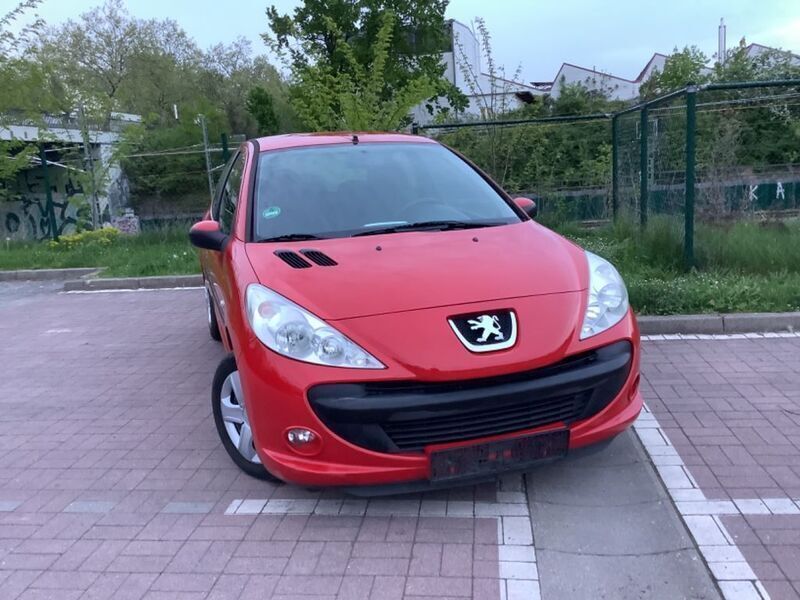 Rot Gebraucht 2009 Peugeot 206 Limousine | 2.180 € (Fairer Preis) - Bild 1/4