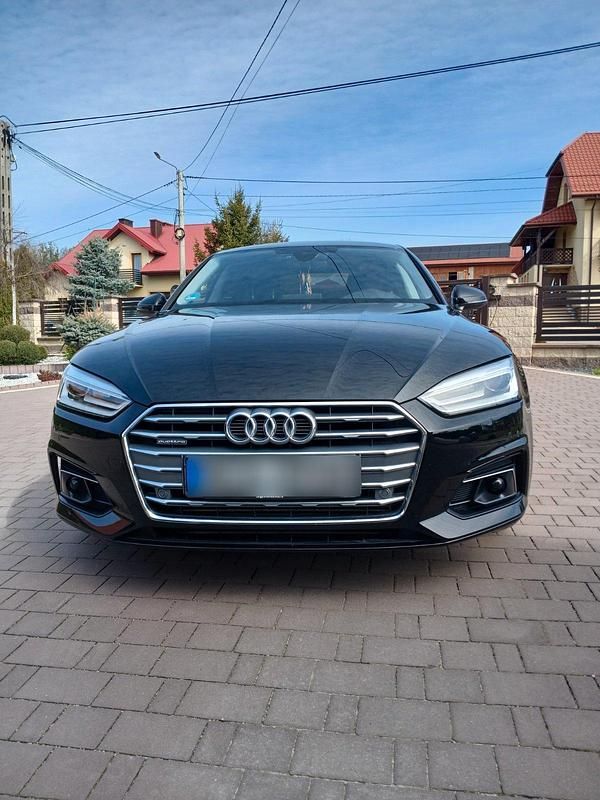 Gebraucht Audi A5 Sportback Ambiente 204 PS (150 kW) 2018 Schwarz Kleinwagen
