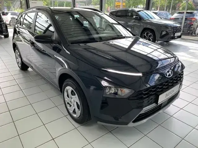 Neu Hyundai Bayon Select 101 PS (74 kW) 2025 Grau SUV