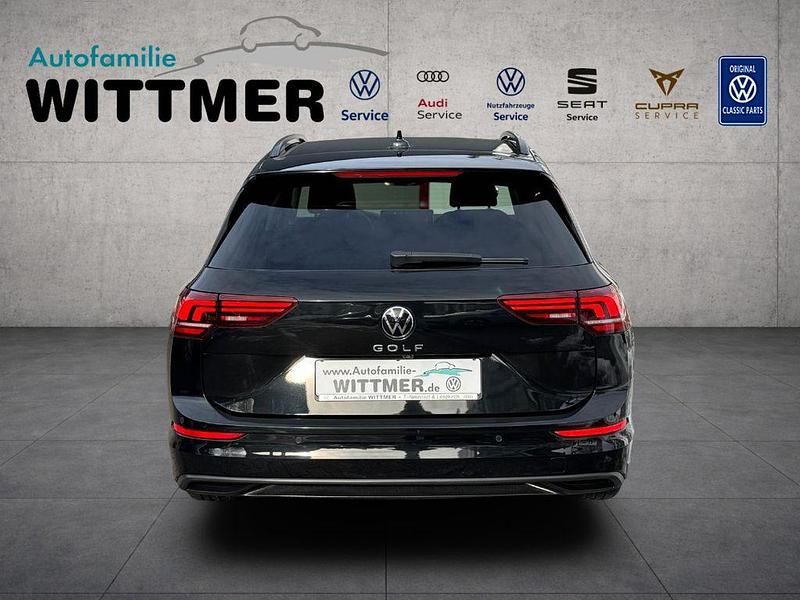 Gebraucht VW Golf VIII Life 150 PS (110 kW) 2024 Schwarz Limousine