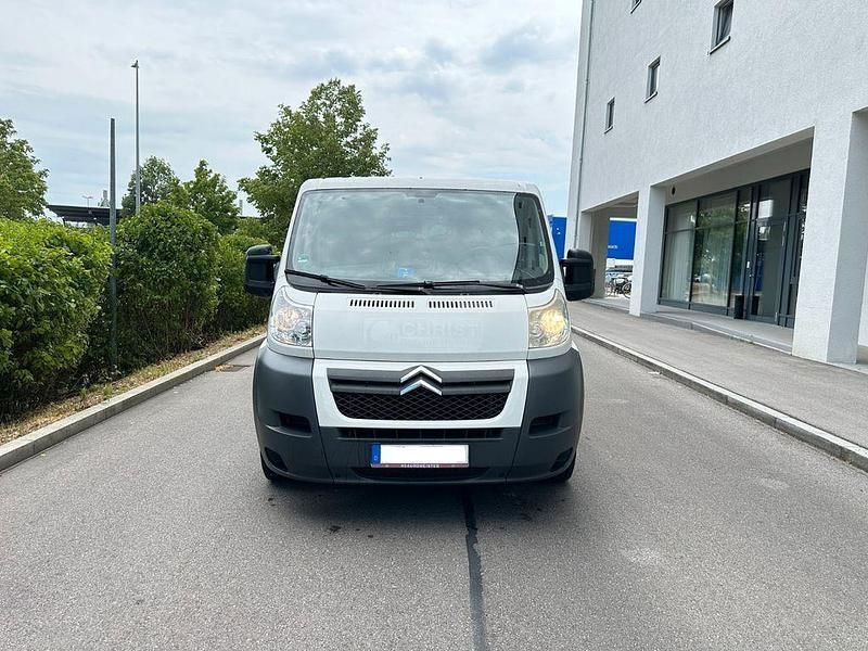 Weiß Gebraucht 2012 Citroën Jumper Van / Kleinbus | 3.990 € (Superpreis) - Bild 1/4