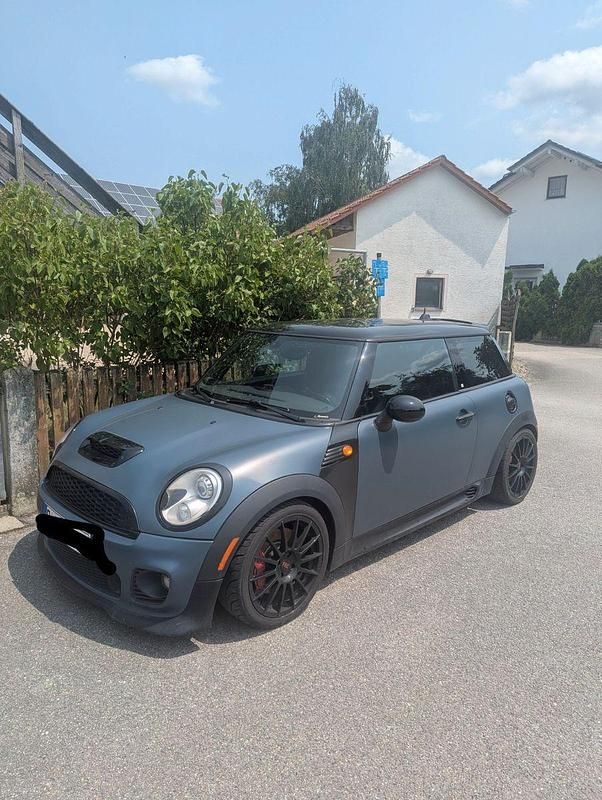 Blau Gebraucht 2010 Mini John Cooper Works Coupé Coupé | 11.750 € (Fairer Preis) - Bild 1/4