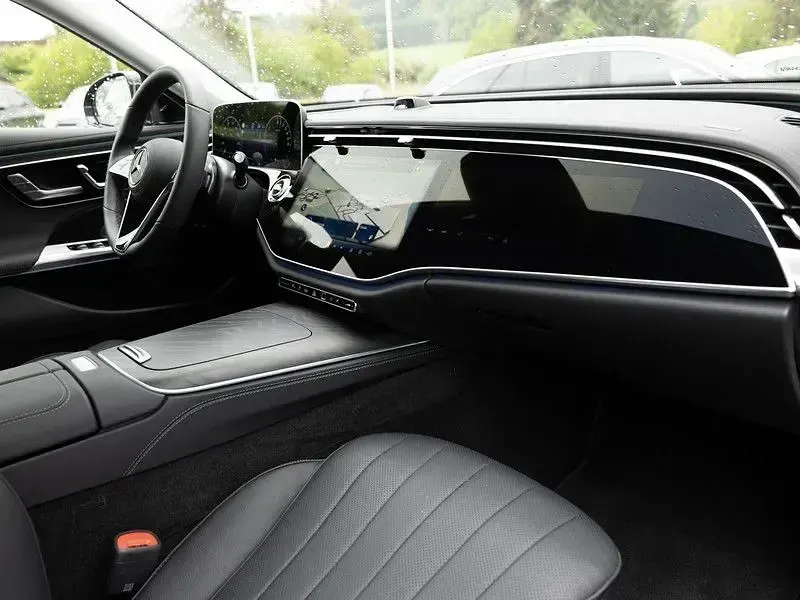 Gebraucht Mercedes E300 Premium Plus 313 PS (230 kW) 2025 Schwarz metalliclack obsidianschwarz Limousine