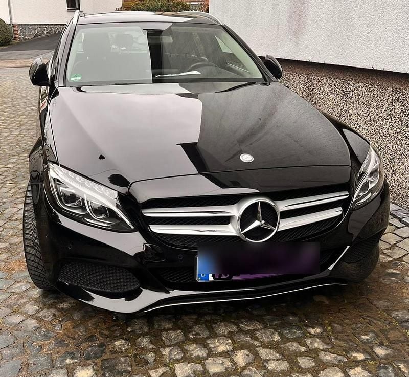 Gebraucht Mercedes C180 156 PS (114 kW) 2017 Schwarz Kombi