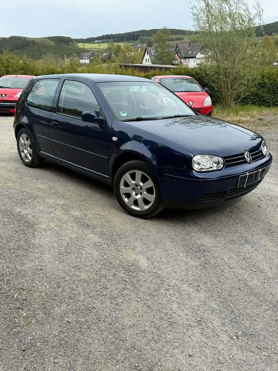 Używany VW Golf 75 KM (55 kW) 2003 Niebieski Coupe