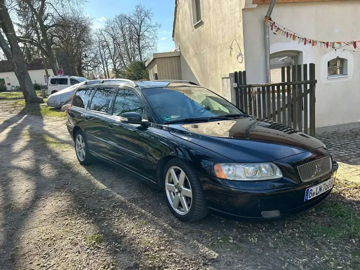 Gebraucht Volvo V70 Momentum 163 PS (119 kW) 2006 Schwarz Kombi