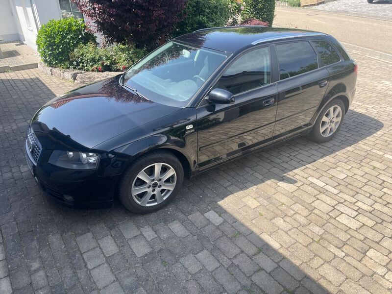 Schwarz Gebraucht 2007 Audi A3 Sportback Ambition Limousine | 2.499 € (Guter Preis) - Bild 1/4