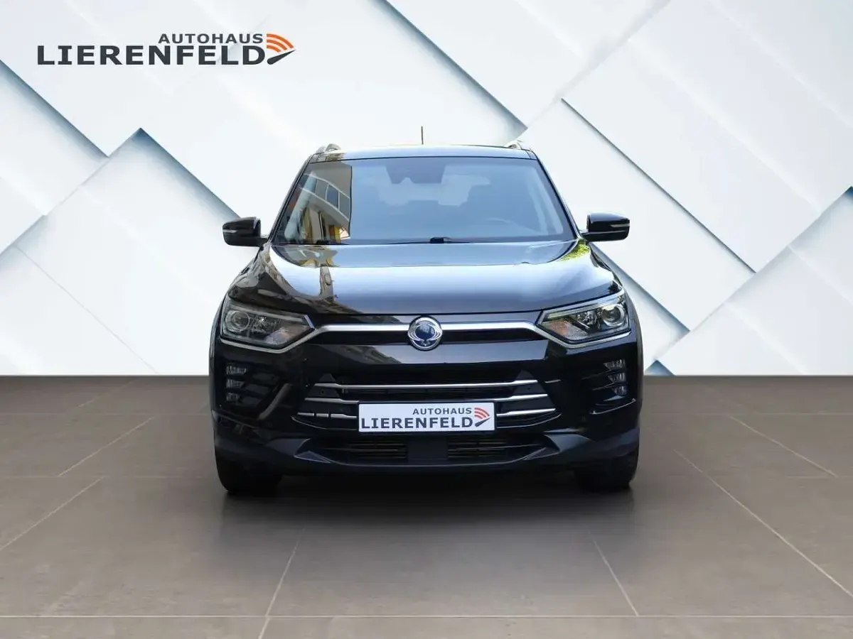 Gebraucht SsangYong Korando 136 PS (100 kW) 2022 Schwarz SUV