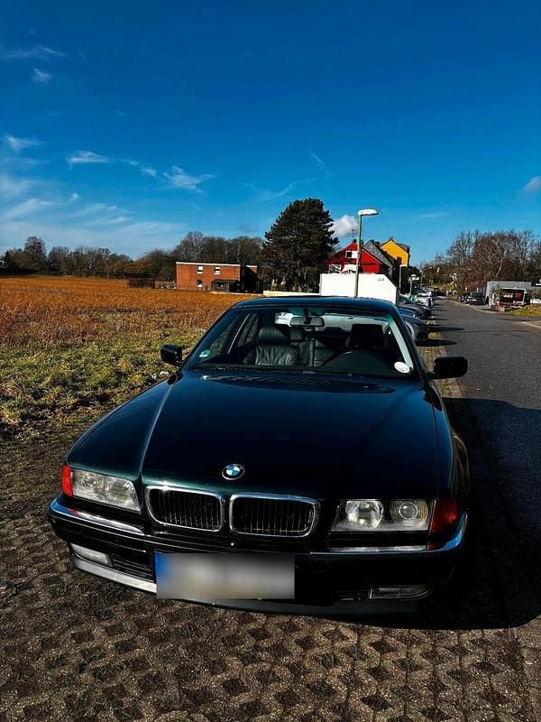Gebraucht BMW 735 235 PS (172 kW) 1996 Grün Limousine