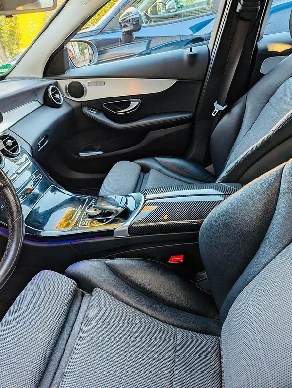 Grau Gebraucht 2017 Mercedes C220 Avantgarde Kombi | 12.500 € (Superpreis) - Bild 1/4