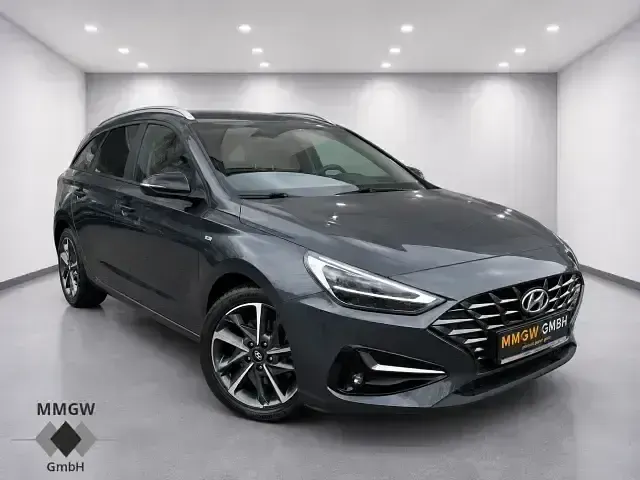 Gebraucht Hyundai i30 Edition 30+ 160 PS (117 kW) 2022 Grau Kombi