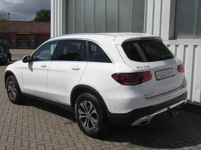 Używany Mercedes 200 197 KM (144 kW) 2021 SUV