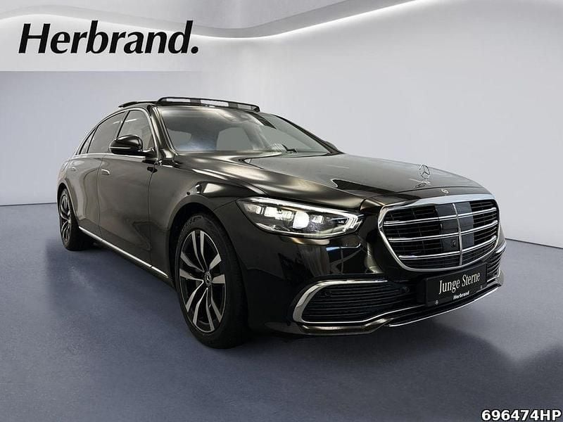 Gebraucht Mercedes S580 510 PS (375 kW) 2023 Metalliclack onyxschwarz Limousine