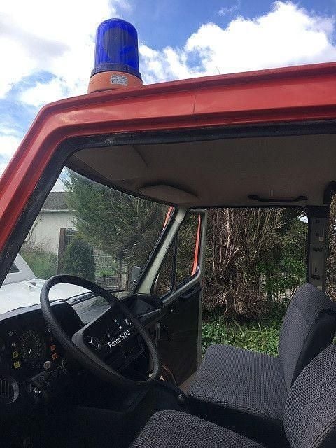 Gebraucht Mercedes T1 86 PS (63 kW) 1981 Rot Van