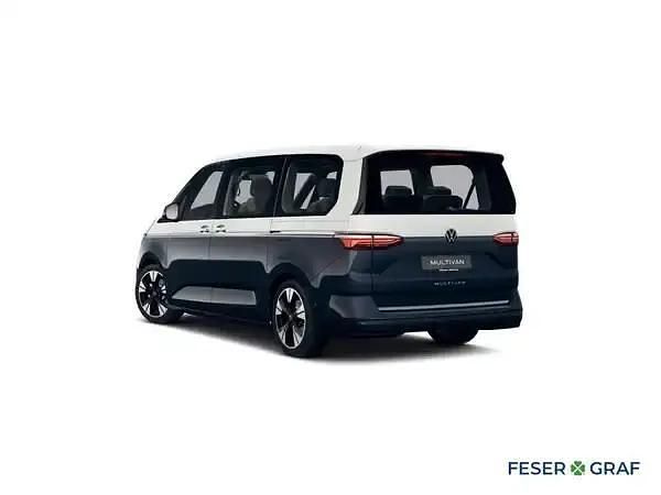 Neu VW Multivan Life 150 PS (110 kW) 2026 Candyweiß / starlight blue metallic Van
