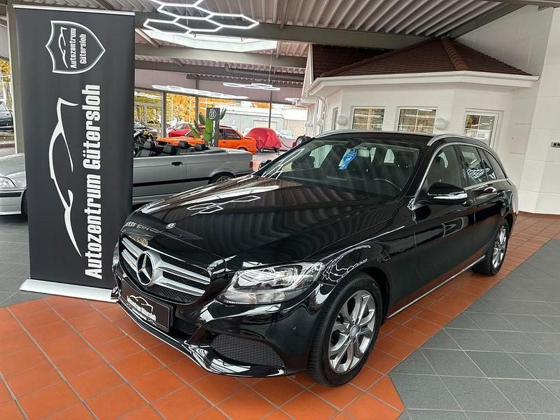 Schwarz Gebraucht 2015 Mercedes C200 Kombi | 16.399 € (Teuer) - Bild 1/4