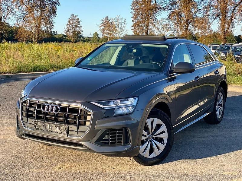 Grau Gebraucht 2019 Audi Q8 Sport SUV | 40.450 € (Superpreis) - Bild 1/4
