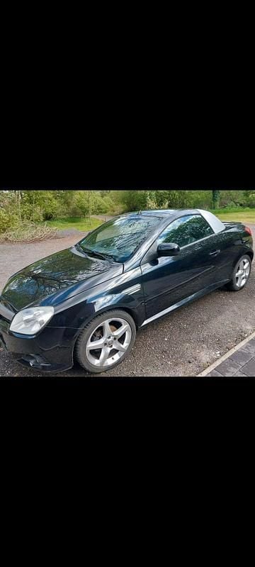Gebraucht Opel Tigra 70 PS (51 kW) 2007 Schwarz Cabrio