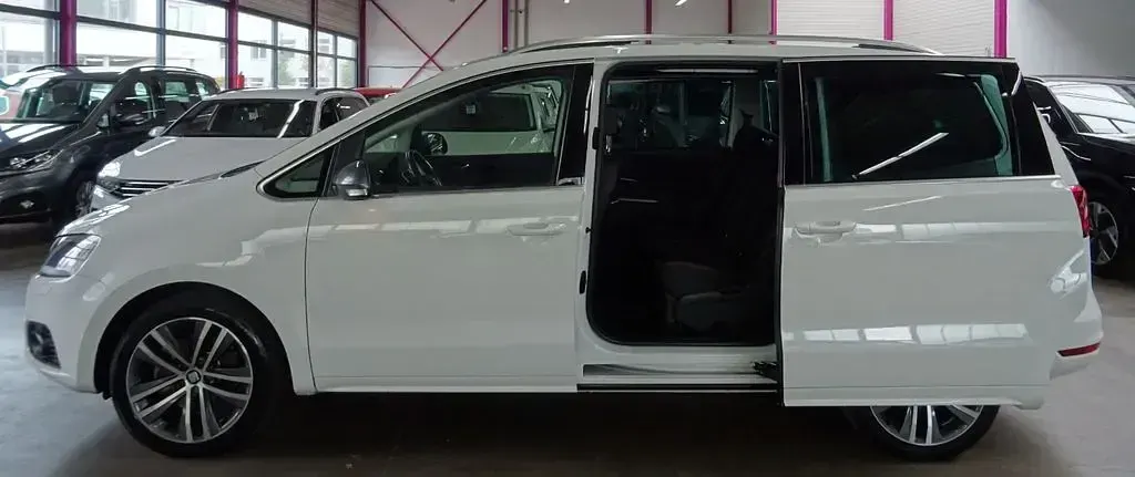 Gebraucht Seat Alhambra FR-Line 150 PS (110 kW) 2022 Weiß Van / Kleinbus
