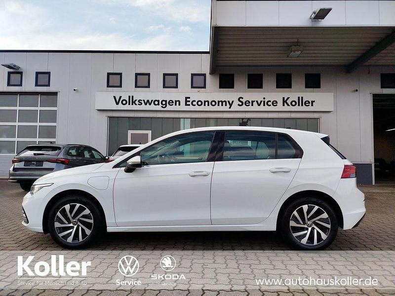 Gebraucht VW Golf VIII Style 204 PS (150 kW) 2020 Weiß Limousine