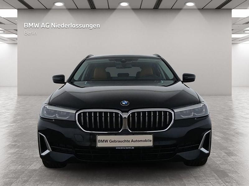 Gebraucht BMW 520 Sport Line 190 PS (139 kW) 2022 Schwarz Kombi