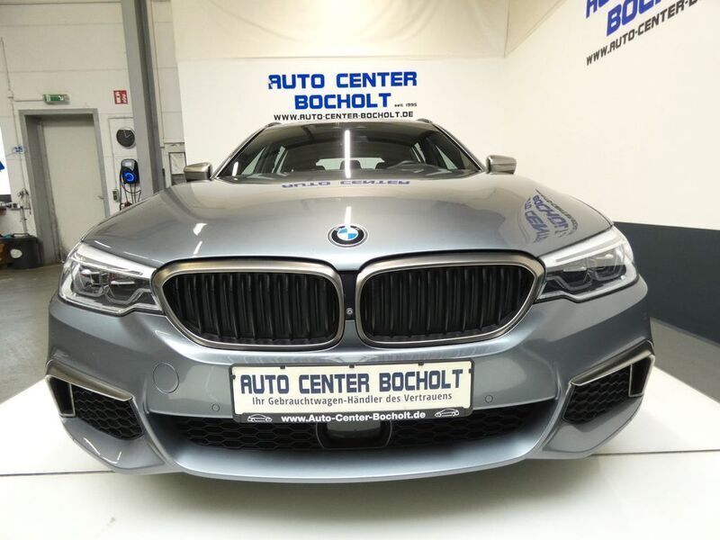 Blau Gebraucht 2018 BMW M550 Performance Limousine | 41.800 € (Guter Preis) - Bild 1/4