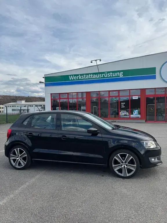 Gebraucht VW Polo 86 PS (63 kW) 2010 Schwarz Kleinwagen