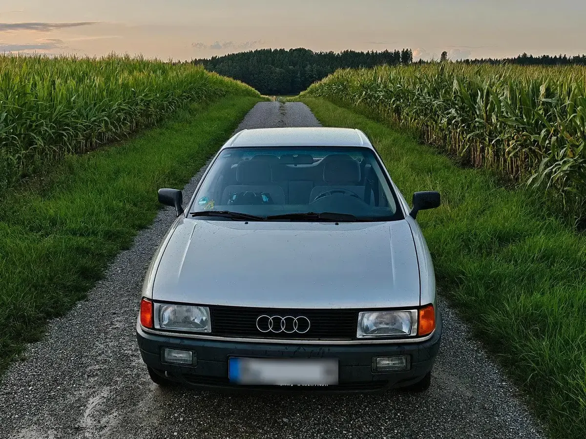 Gebraucht Audi 80 90 PS (66 kW) 1989 Silber Limousine