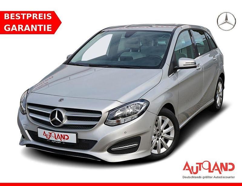 Silber Gebraucht 2017 Mercedes B180 Style Van / Kleinbus | 16.990 € (Fairer Preis) - Bild 1/4