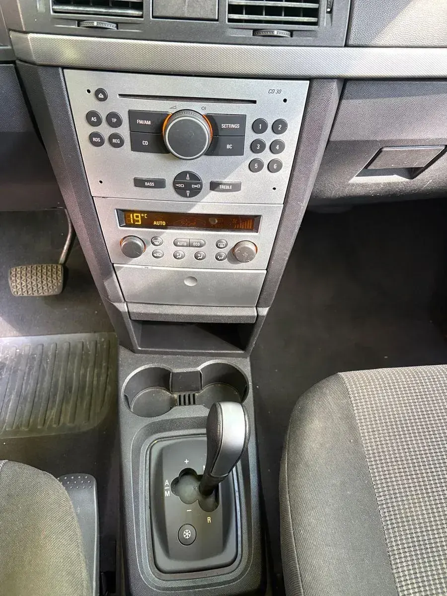 Gebraucht Opel Meriva Edition 101 PS (74 kW) 2005 Silber Van / Kleinbus