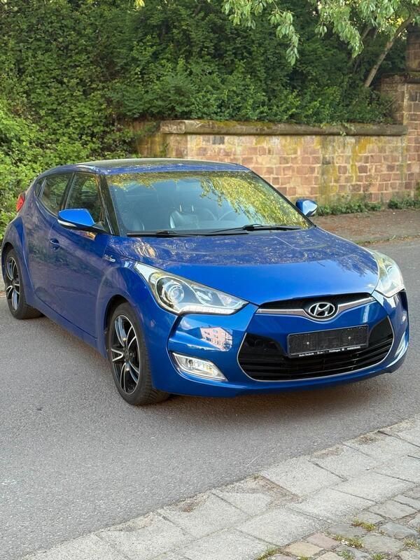 Blau Gebraucht 2013 Hyundai Veloster Style Kleinwagen | 6.300 € (Guter Preis) - Bild 1/4