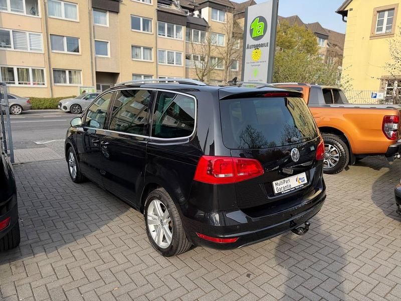 Gebraucht VW Sharan Match 140 PS (102 kW) 2012 Schwarz Van / Kleinbus