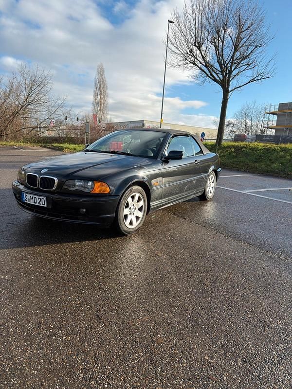 Schwarz Gebraucht 2002 BMW 318 Cabriolet Cabrio | 4.500 € (Guter Preis) - Bild 1/4