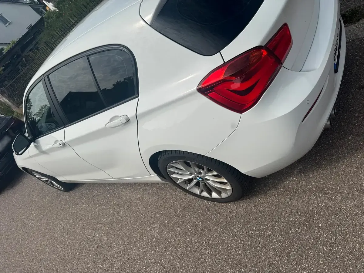 Gebraucht BMW 120 190 PS (139 kW) 2018 Weiß Kleinwagen