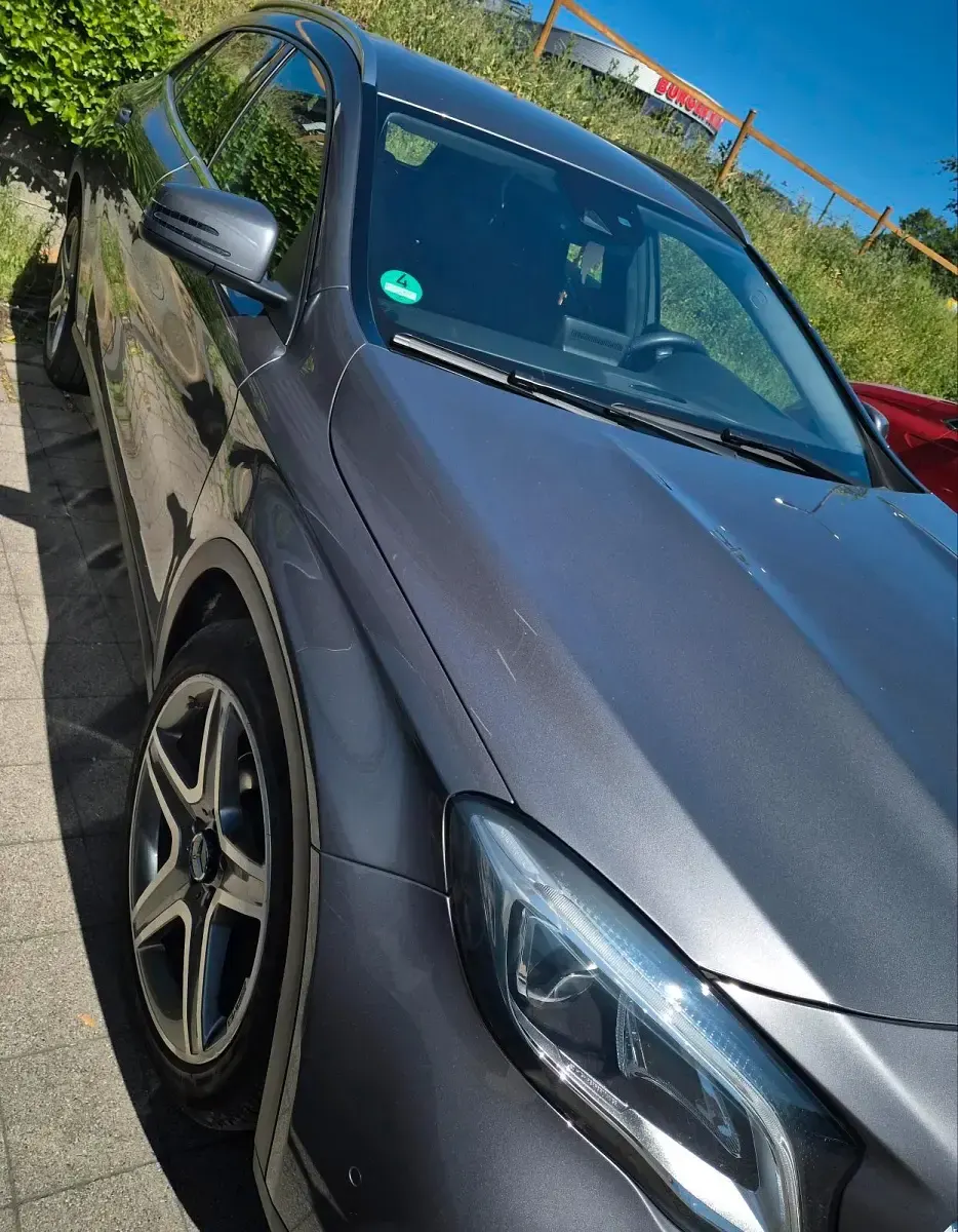 Gebraucht Mercedes GLA220 170 PS (125 kW) 2019 Grau SUV