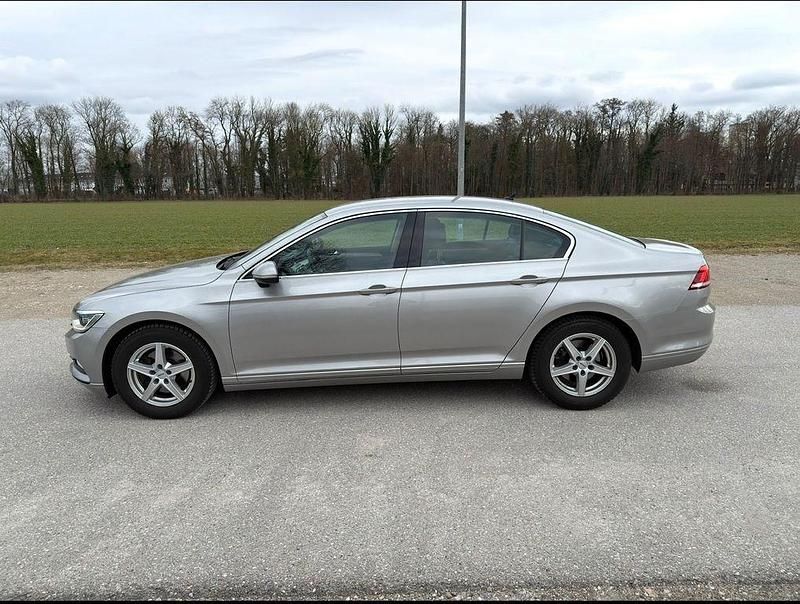 Gebraucht VW Passat 150 PS (110 kW) 2015 Grau Limousine