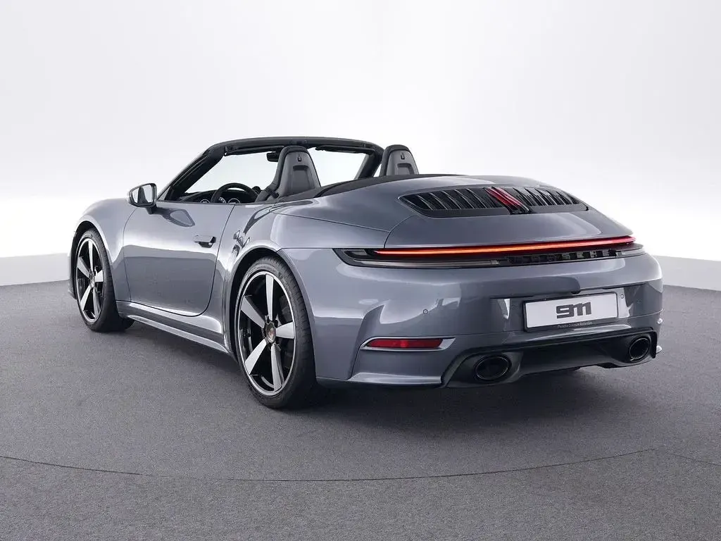 Gebraucht Porsche 911 Carrera Cabriolet 394 PS (289 kW) 2026 Grau Cabrio