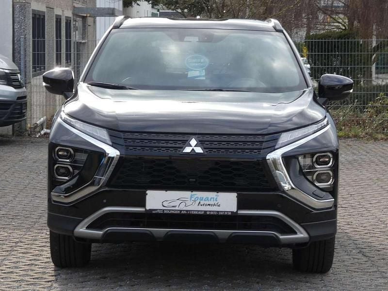 Gebraucht Mitsubishi Eclipse Cross Plus 98 PS (72 kW) 2022 Pantherschwarz (p) SUV