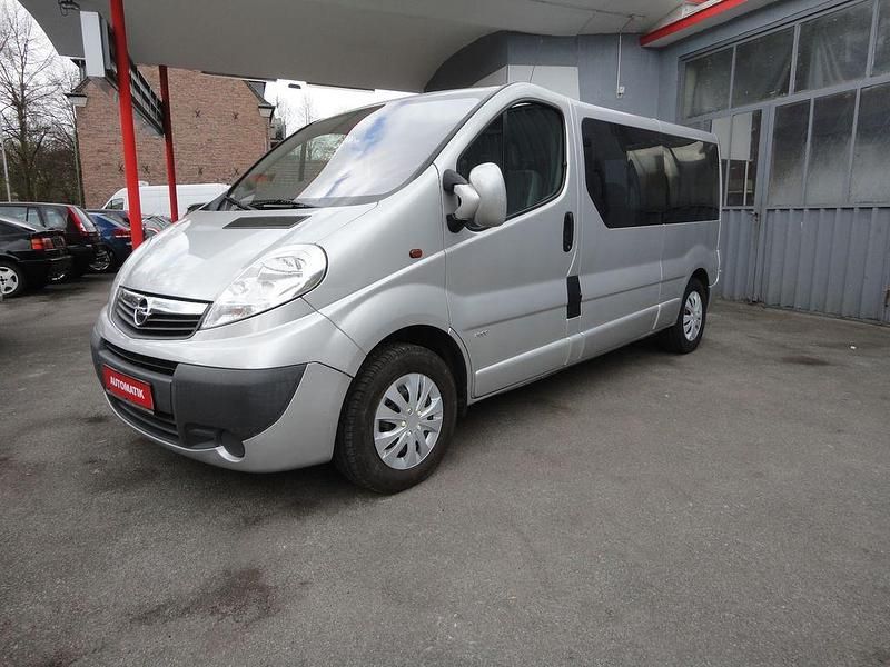 Silber Gebraucht 2013 Opel Vivaro Van | 13.790 € (Teuer) - Bild 1/4