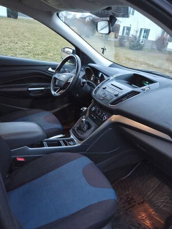 Gebraucht Ford Kuga Cool & Connect 120 PS (88 kW) 2019 Blau SUV