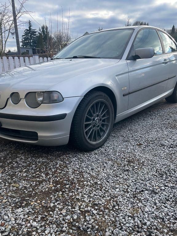 Gebraucht BMW 316 116 PS (85 kW) 2003 Silber Limousine