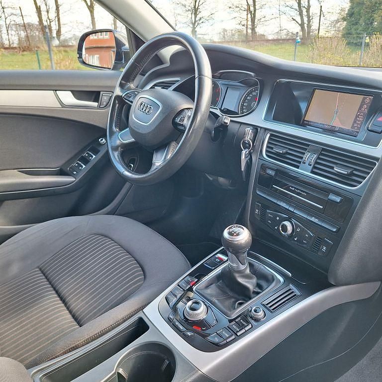 Gebraucht Audi A4 S-Line 120 PS (88 kW) 2013 Schwarz Limousine