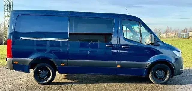 Gebraucht Mercedes Sprinter 163 PS (119 kW) 2019 Blau Van