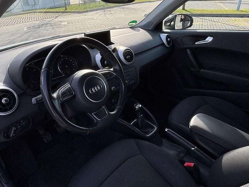 Gebraucht Audi A1 S-Line 90 PS (66 kW) 2014 Weiß Kleinwagen